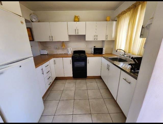 2 BEDROOM FLAT SOLD IN PINETOWN CENTRAL